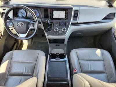 2018 Toyota Sienna XLE Premium 7 Passenger