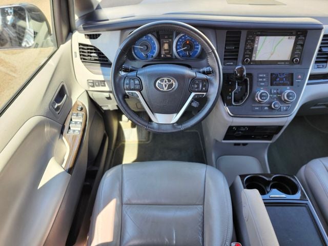 2018 Toyota Sienna XLE Premium 7 Passenger