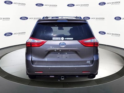 2018 Toyota Sienna XLE Premium 7 Passenger