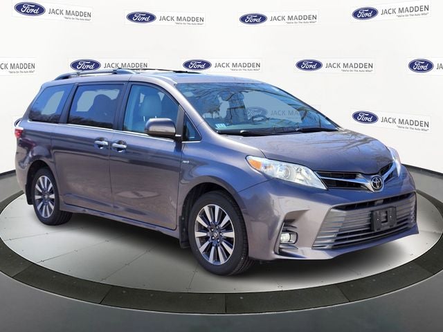 2018 Toyota Sienna XLE Premium 7 Passenger