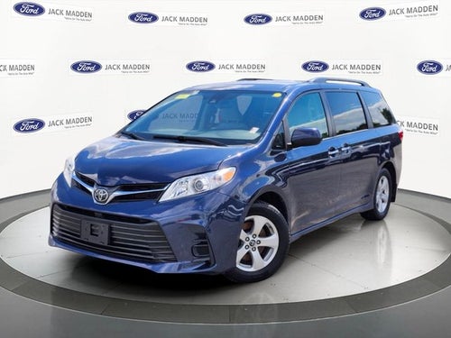 2020 Toyota Sienna LE 8 Passenger