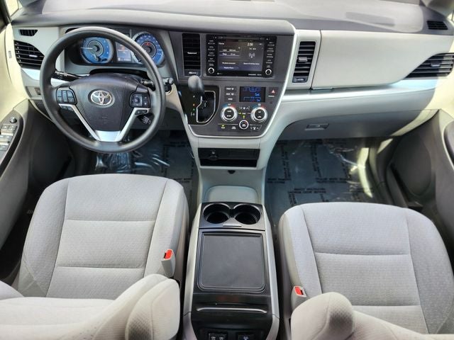 2020 Toyota Sienna LE 8 Passenger