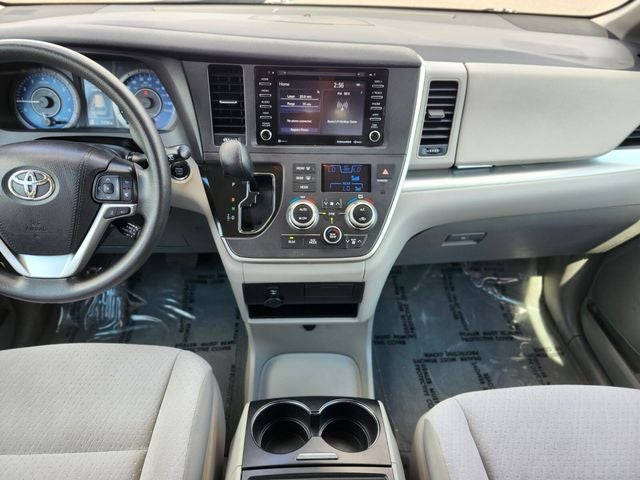 2020 Toyota Sienna LE 8 Passenger