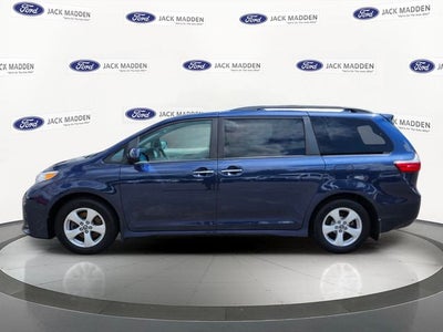 2020 Toyota Sienna LE 8 Passenger
