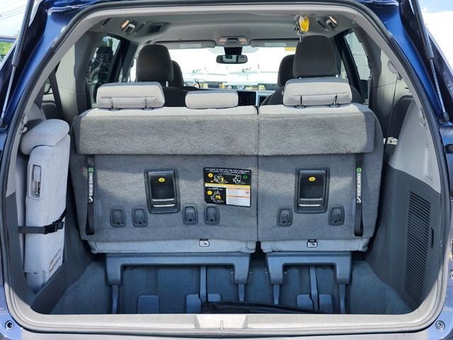 2020 Toyota Sienna LE 8 Passenger