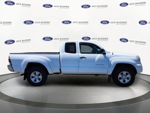 2015 Toyota Tacoma Base