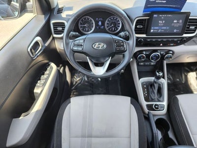 2022 Hyundai Venue SEL