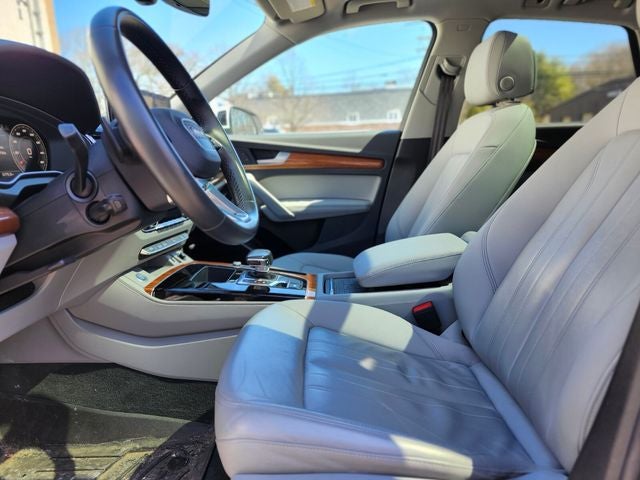 2021 Audi Q5 45 Premium Plus quattro