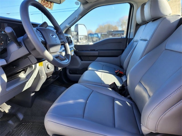 2025 Ford F-550SD XL DRW