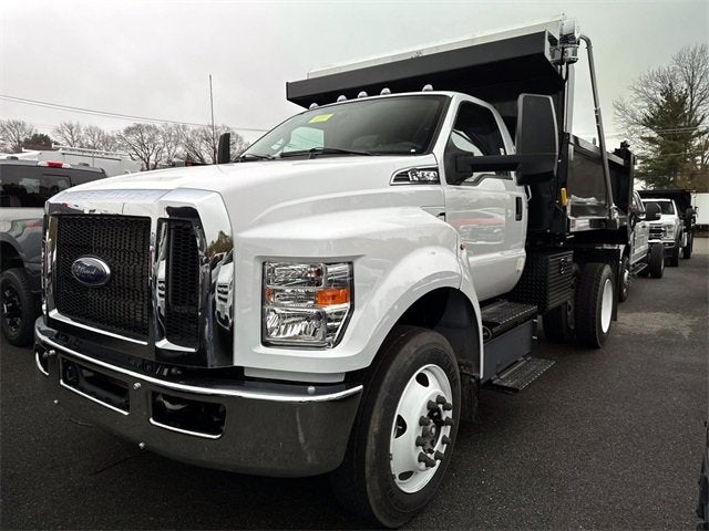 2025 Ford F-650SD Base