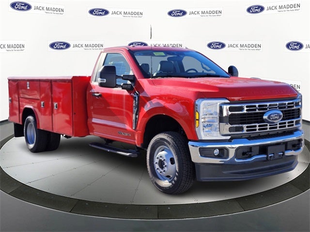 2025 Ford F-350SD XL DRW w/ Reading Steel Service Body
