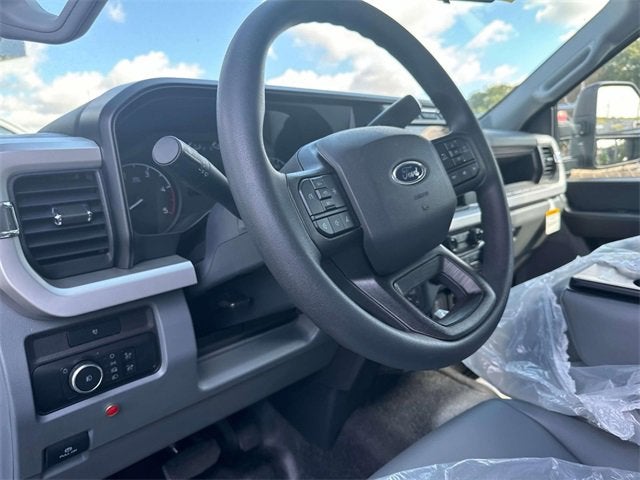 2024 Ford F-550SD XL DRW w/ 9' Super Hauler Landscape Body