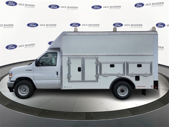 2026 Ford E-350SD Base Cutaway