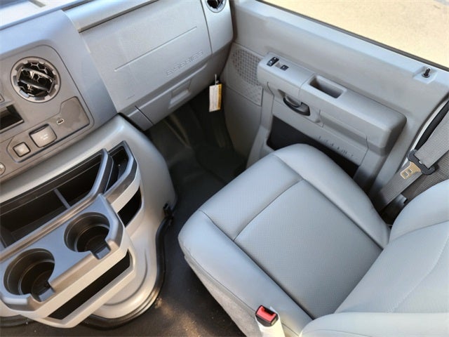 2026 Ford E-350SD Base Cutaway