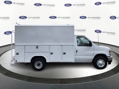 2026 Ford E-350SD Base Cutaway