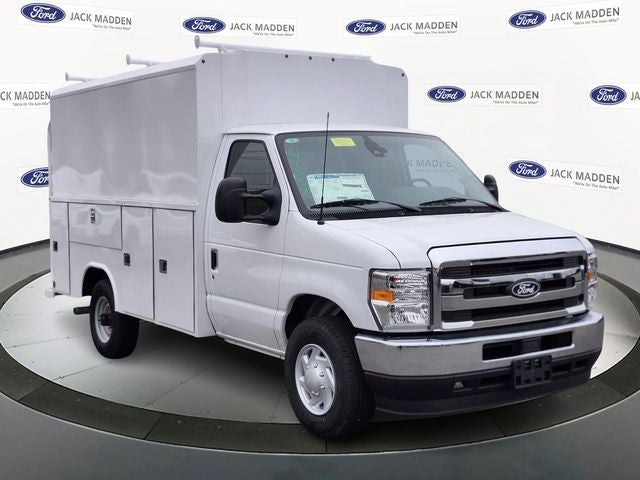 2026 Ford E-350SD Base Cutaway