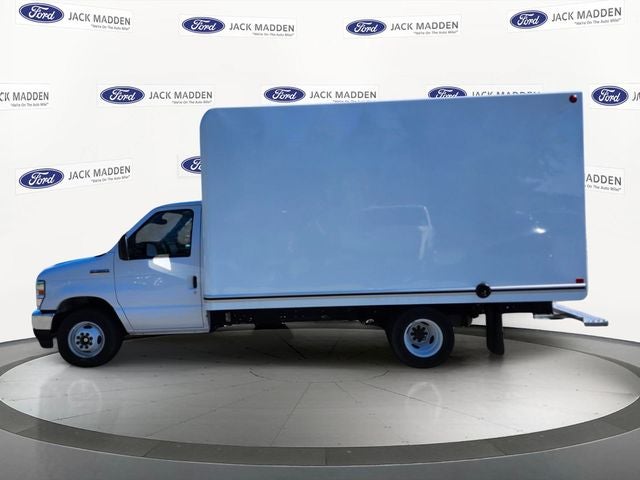 2027 Ford E-350SD Base Cutaway