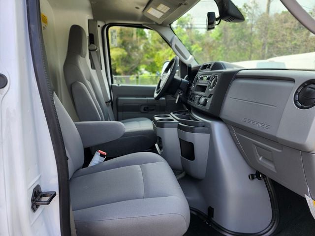 2027 Ford E-350SD Base Cutaway