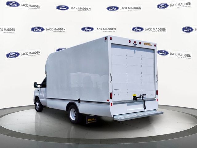 2027 Ford E-350SD Base Cutaway