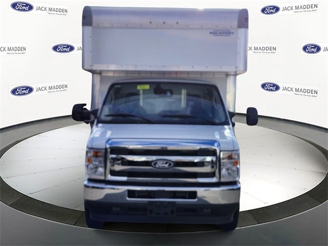 2026 Ford E-350SD Base Cutaway