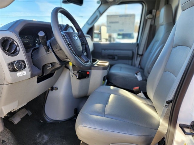 2026 Ford E-350SD Base Cutaway