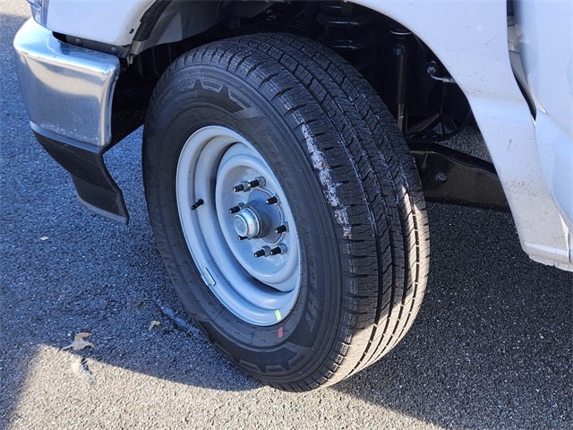 2026 Ford E-350SD Base Cutaway