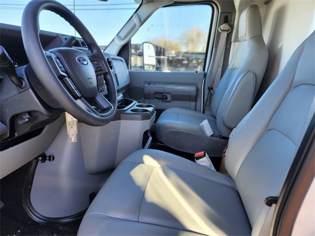 2026 Ford E-350SD Base Cutaway
