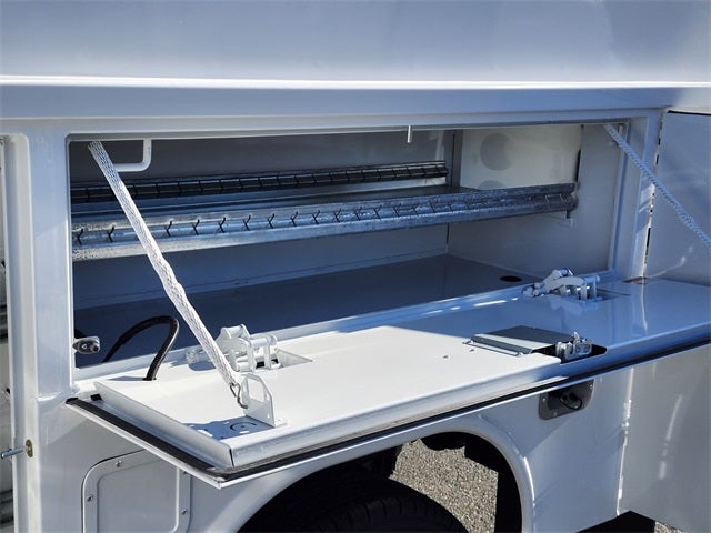 2026 Ford E-350SD Base Cutaway