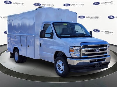 2026 Ford E-350SD Base Cutaway
