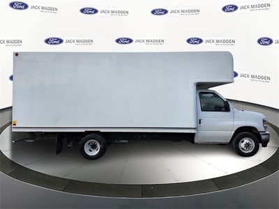 2026 Ford E-450SD Base DRW