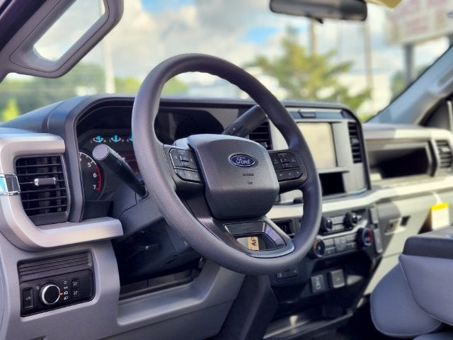 2027 Ford F-350SD XL