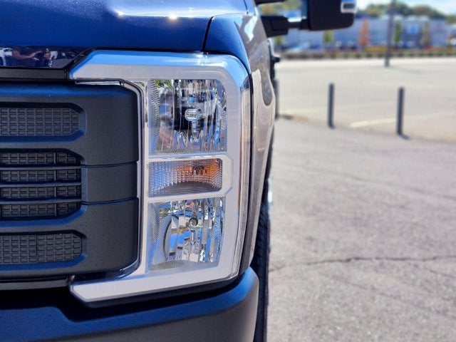 2027 Ford F-350SD XL