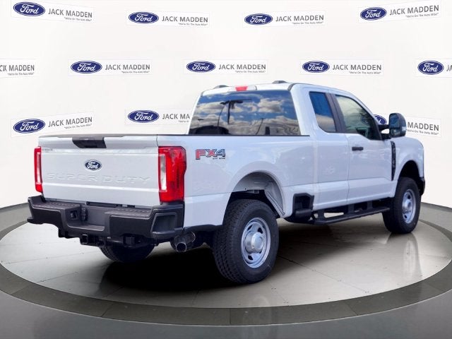 2027 Ford F-350SD XL