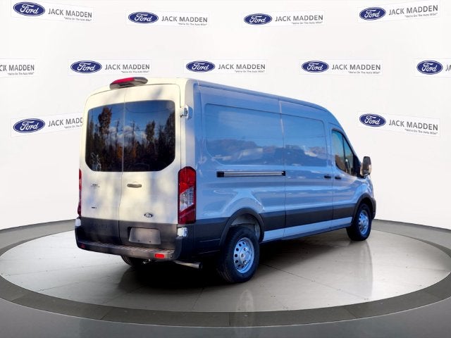 2027 Ford Transit-250 Base